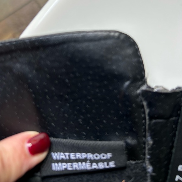 BROWNS/ARTICA WATERPROOF BOOTS 🖤 - Picture 5 of 6